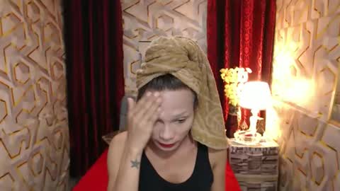 sophia online show from November 9, 2025, 9:51 am