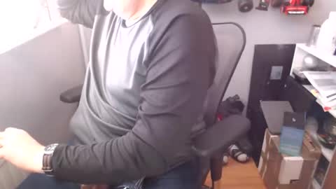 bigtone2_1968 online show from April 16, 2026, 8:37 am