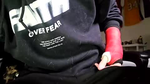 Onlyfans redheadedwhitedick online show from January 7, 2026, 10:01 pm