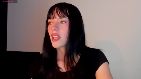 bilie__eilish online show from February 26, 2026, 11:42 am