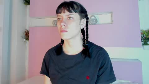 bilie__eilish online show from April 1, 2026, 11:33 am