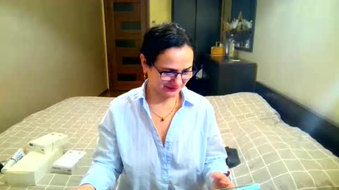 DOM NIKA online show from January 18, 2026, 9:18 pm