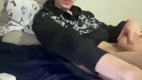 Snapshot of billiambill2002 chatting on February 14, 2025, 4:37 am billiambill2002 online show from February 14, 2025, 4:37 am
