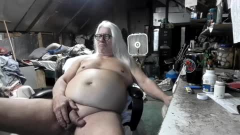 Snapshot of billmenow141 chatting on November 17, 2025, 12:55 pm billmenow141 online show from November 17, 2025, 12:55 pm