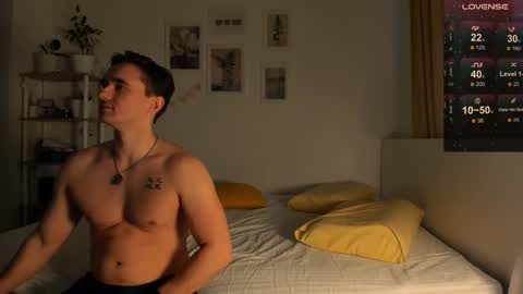 Snapshot of billy_full chatting on February 24, 2025, 9:00 am Billy and Lisahelp us to reach 100 likes online show from February 24, 2025, 9:00 am