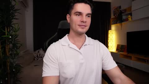 BillyPassion online show from November 17, 2025, 4:13 pm