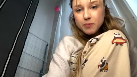 Snapshot of bimboiiii chatting on March 26, 2026, 5:51 pm bimboiiii online show from March 26, 2026, 5:51 pm