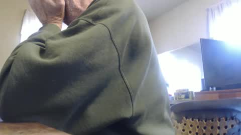 Bimbttm online show from December 6, 2024, 7:34 pm