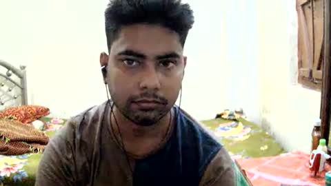 birbikrom104 online show from May 26, 2026, 8:43 am