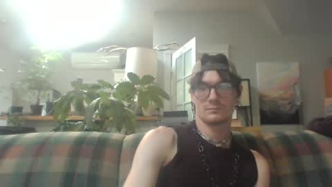 Snapshot of birdieboy808 chatting on September 23, 2025, 7:39 pm birdieboy808 online show from September 23, 2025, 7:39 pm