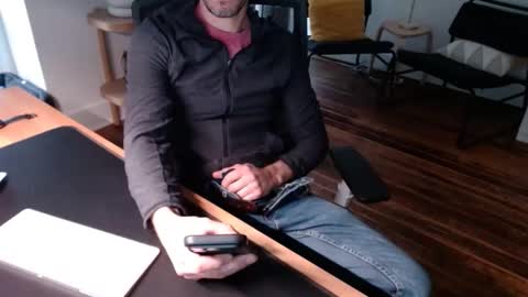 bisexy_man online show from November 18, 2025, 3:05 pm