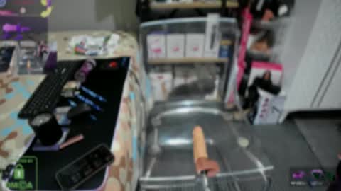 bisex woman online show from January 5, 2026, 10:35 pm