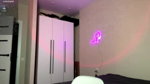 bklfeya online show from November 16, 2025, 5:29 pm