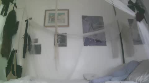 Snapshot of bl0odsyring3 chatting on October 22, 2025, 7:35 pm vampire fang online show from October 22, 2025, 7:35 pm