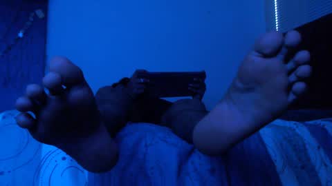 Snapshot of black_dreadlocks chatting on December 14, 2024, 4:31 pm Black online show from December 14, 2024, 4:31 pm