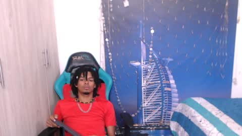 Snapshot of black_dreadlocks chatting on December 27, 2024, 5:48 pm Black online show from December 27, 2024, 5:48 pm