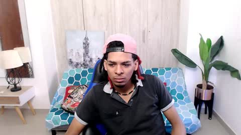 Snapshot of black_dreadlocks chatting on December 31, 2024, 11:53 am Black online show from December 31, 2024, 11:53 am