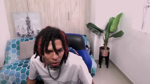 Snapshot of black_dreadlocks chatting on January 7, 2025, 11:58 am Black online show from January 7, 2025, 11:58 am