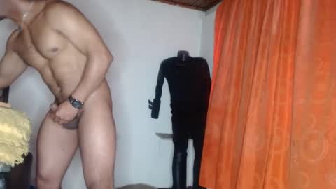 Snapshot of black_hot26 chatting on February 26, 2025, 9:05 pm black_hot26 online show from February 26, 2025, 9:05 pm