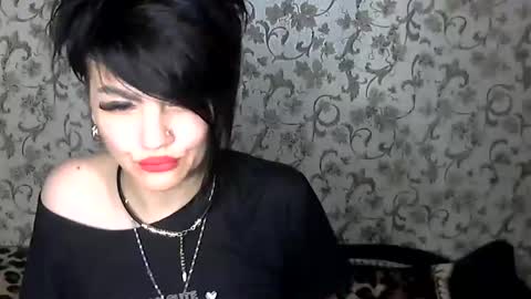 Snapshot of black_hot_01 chatting on October 29, 2025, 10:33 pm black_hot_01 online show from October 29, 2025, 10:33 pm