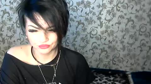 Snapshot of black_hot_01 chatting on October 31, 2025, 8:59 am black_hot_01 online show from October 31, 2025, 8:59 am