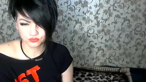 Snapshot of black_hot_01 chatting on November 11, 2025, 11:32 am black_hot_01 online show from November 11, 2025, 11:32 am