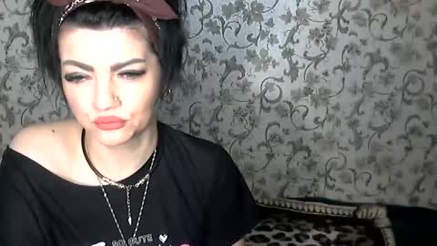 Snapshot of black_hot_01 chatting on November 13, 2025, 5:17 am black_hot_01 online show from November 13, 2025, 5:17 am