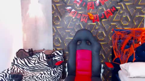 black_king_241 online show from October 31, 2025, 3:40 am