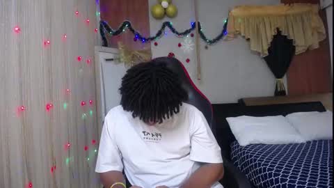 black_king_241 online show from January 19, 2026, 3:54 am