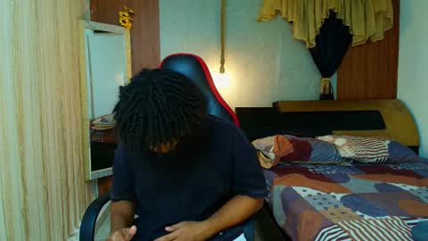 black_king_241 online show from April 6, 2026, 3:37 am