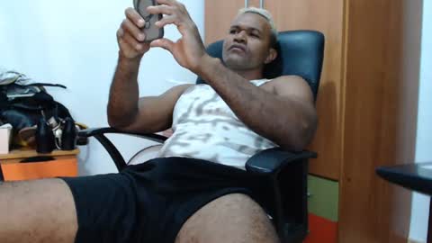 Snapshot of black_latino6 chatting on July 28, 2026, 3:32 pm black_latino6 online show from July 28, 2026, 3:32 pm