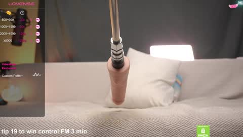 black_n_wh1te online show from December 22, 2024, 12:17 am