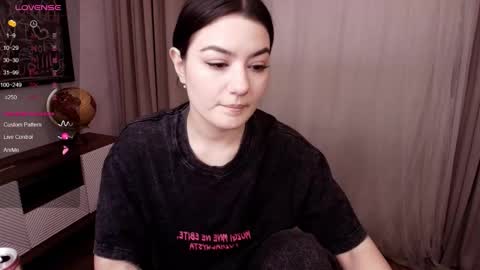 Mon Mon online show from October 19, 2025, 2:45 am