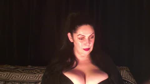 Snapshot of black_pearls chatting on October 10, 2025, 10:09 pm Sarah online show from October 10, 2025, 10:09 pm