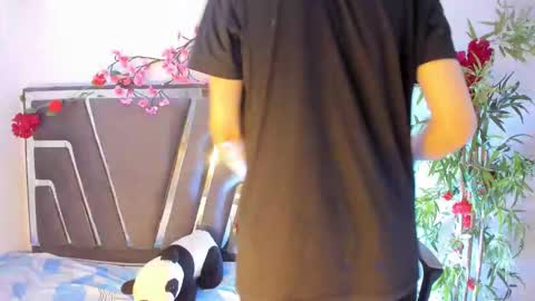 B L A C K  R O S E  online show from November 16, 2025, 11:27 am