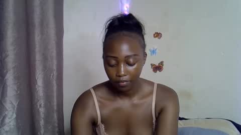 Snapshot of black_rosey chatting on November 2, 2025, 9:17 pm veraa online show from November 2, 2025, 9:17 pm