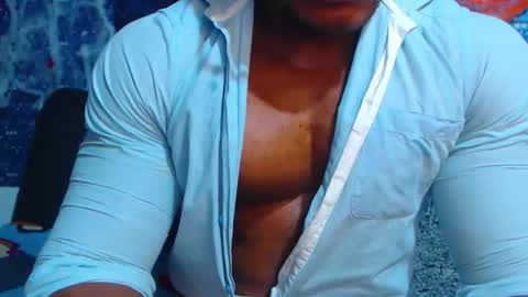 Snapshot of black_seus85 chatting on October 30, 2025, 4:52 pm duglas online show from October 30, 2025, 4:52 pm