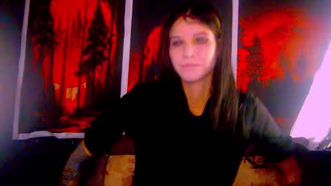 Kristin online show from November 30, 2025, 1:48 pm