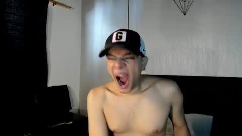 Snapshot of black_will_ chatting on July 6, 2026, 2:25 pm Will online show from July 6, 2026, 2:25 pm