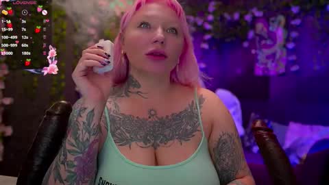 Snapshot of blackedbarbie chatting on October 4, 2025, 7:01 pm Alice online show from October 4, 2025, 7:01 pm