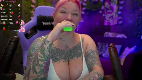 Snapshot of blackedbarbie chatting on October 9, 2025, 7:12 pm Alice online show from October 9, 2025, 7:12 pm