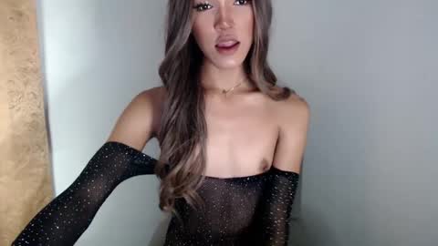 Black  Queen online show from February 27, 2025, 9:11 am