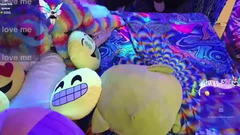 blacklightparty69 online show from January 18, 2026, 2:04 am