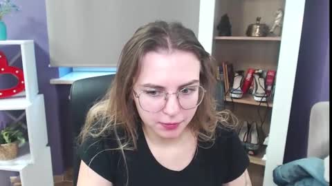 Snapshot of blackrosezoey chatting on December 4, 2024, 9:07 am Z O E Y online show from December 4, 2024, 9:07 am