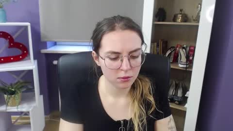 Snapshot of blackrosezoey chatting on January 14, 2025, 8:52 am Z O E Y online show from January 14, 2025, 8:52 am