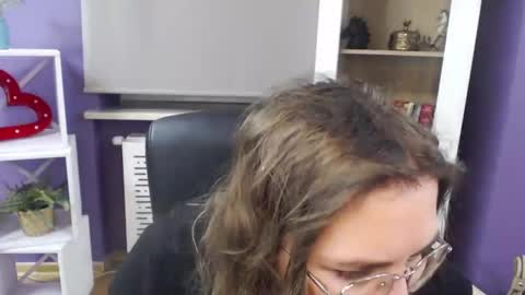 Snapshot of blackrosezoey chatting on January 21, 2025, 5:27 am Z O E Y online show from January 21, 2025, 5:27 am