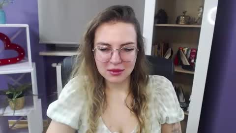 Snapshot of blackrosezoey chatting on January 23, 2025, 5:35 am Z O E Y online show from January 23, 2025, 5:35 am
