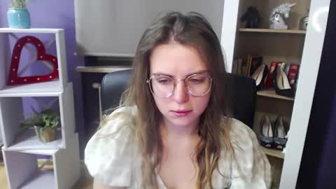 Snapshot of blackrosezoey chatting on February 18, 2025, 5:31 am Z O E Y online show from February 18, 2025, 5:31 am