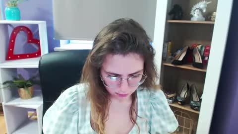 Snapshot of blackrosezoey chatting on March 11, 2025, 11:44 am Z O E Y online show from March 11, 2025, 11:44 am