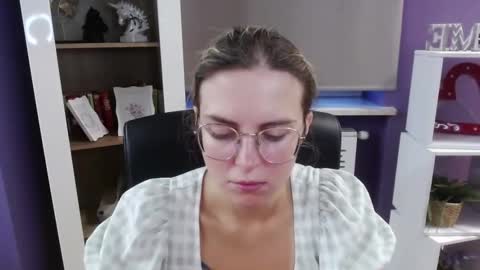 Snapshot of blackrosezoey chatting on September 25, 2025, 5:00 am Z O E Y online show from September 25, 2025, 5:00 am